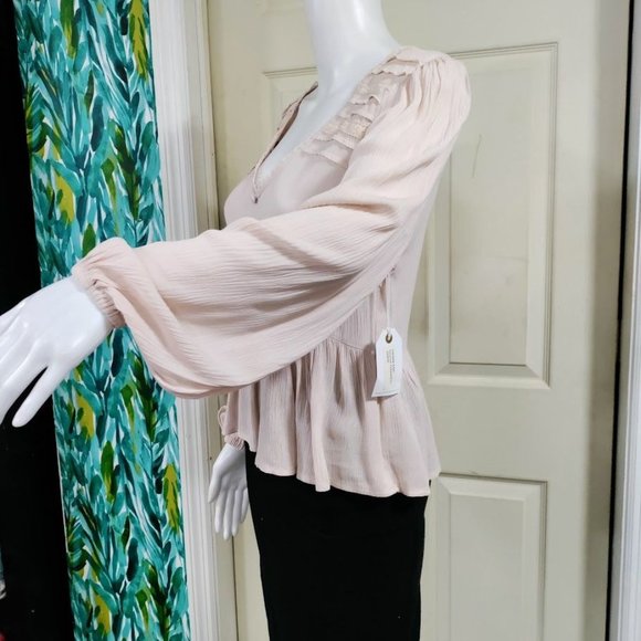 NWT Coco + Jaimeson Gauzy Coquette Whimsy Babydoll Peplum Top Beige Womens Small - Picture 2 of 9